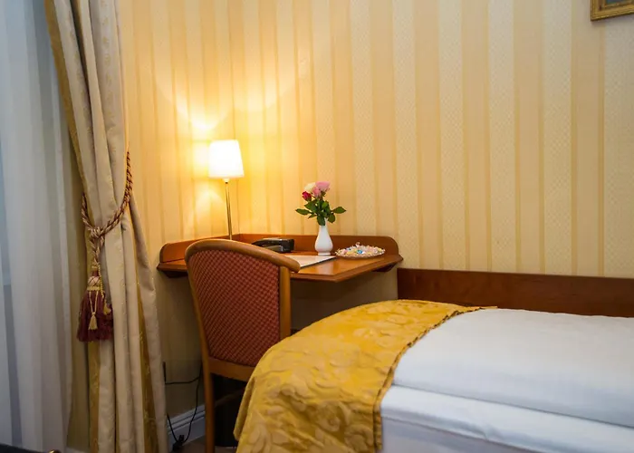 Pension Opera Suites I Self Check In Viena